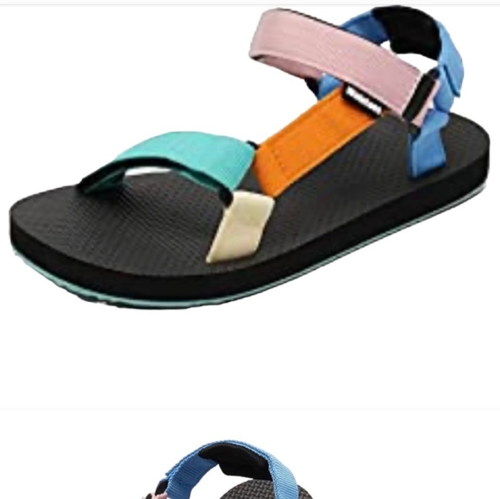 Teva Outdoor Walking Hiking Sandals Size 8 NIB